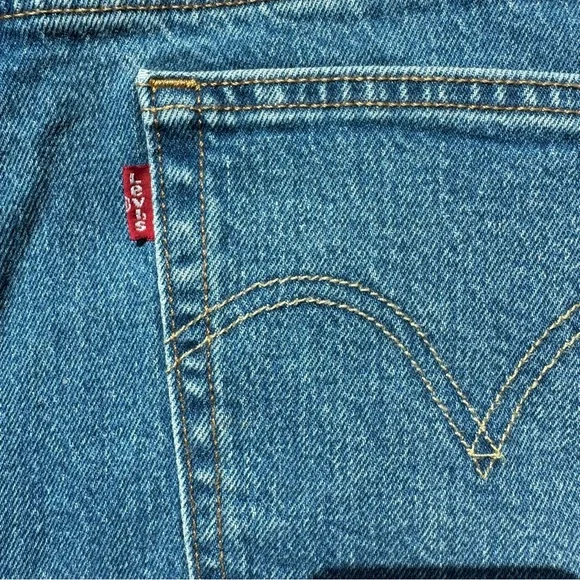 Levi's Classic Blue Medium Wash Denim 501 Jean Shorts 30 - Picture 6 of 8